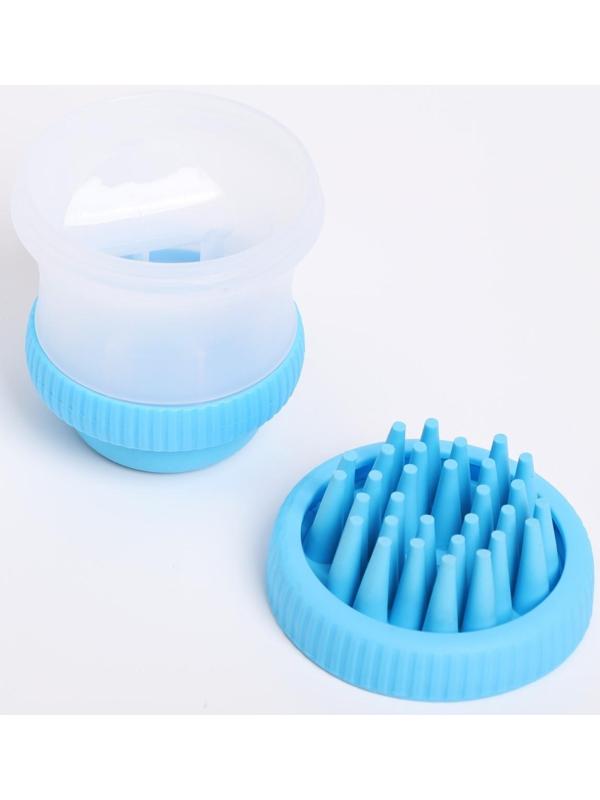 Щётка для мытья и массажа животных Пижон, с емкостью для шампуня, голубая, 101 г