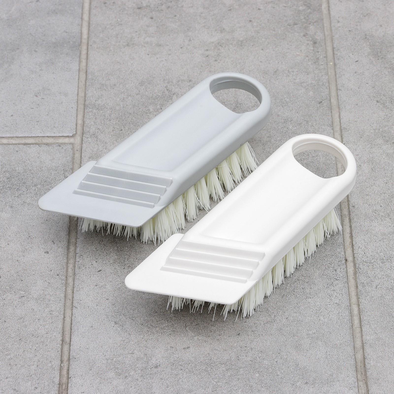 Щётка универсальная Доляна Breeze, в одном корпусе со скребком, 14 см, цвет МИКС