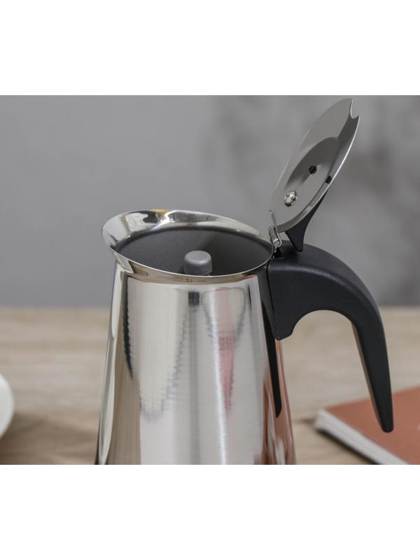 Кофеварка гейзерная Magistro Classic, на 4 чашки, 200 мл, нержавеющая сталь