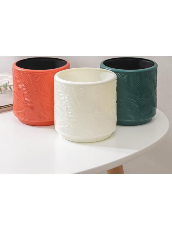 Кашпо пластиковое для цветов «Листья», 10,5×9,3×10,5 см, цвет МИКС