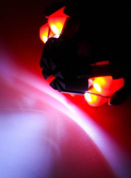 Фонарь-мультитул многофункциональный 