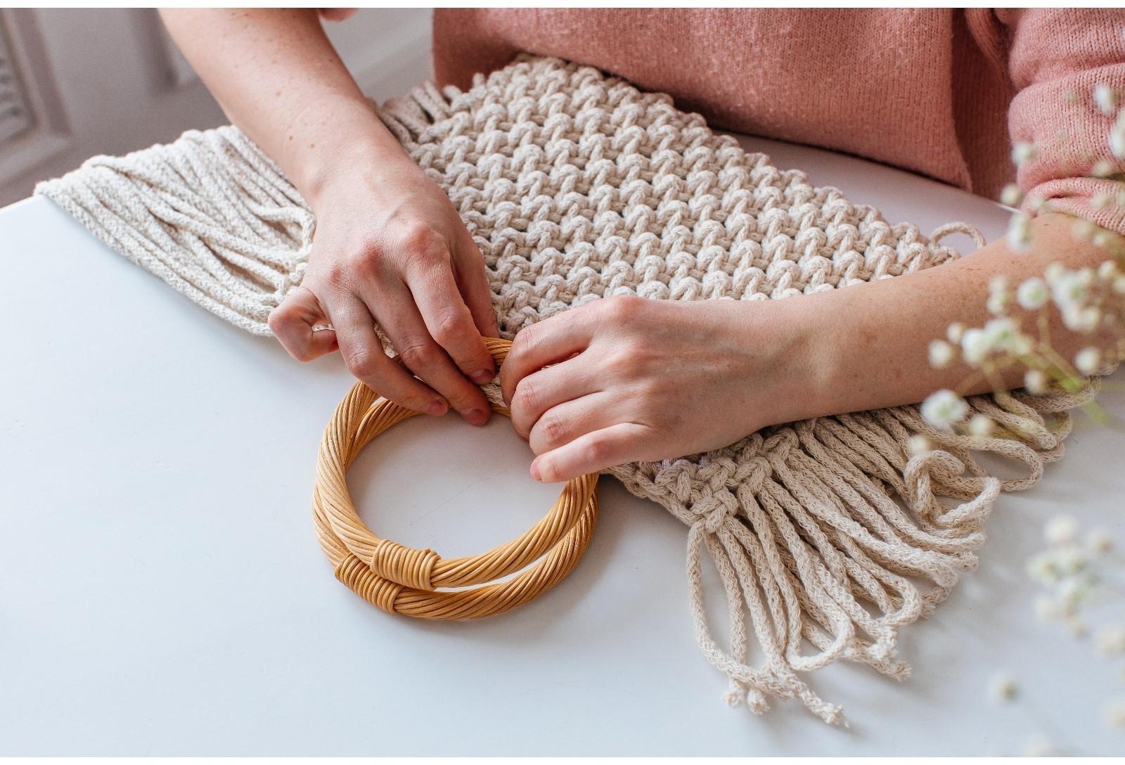 Ручки для сумок деревянные, плетёные, d = 10,2 / 12,5 см, 2 шт, цвет бежевый