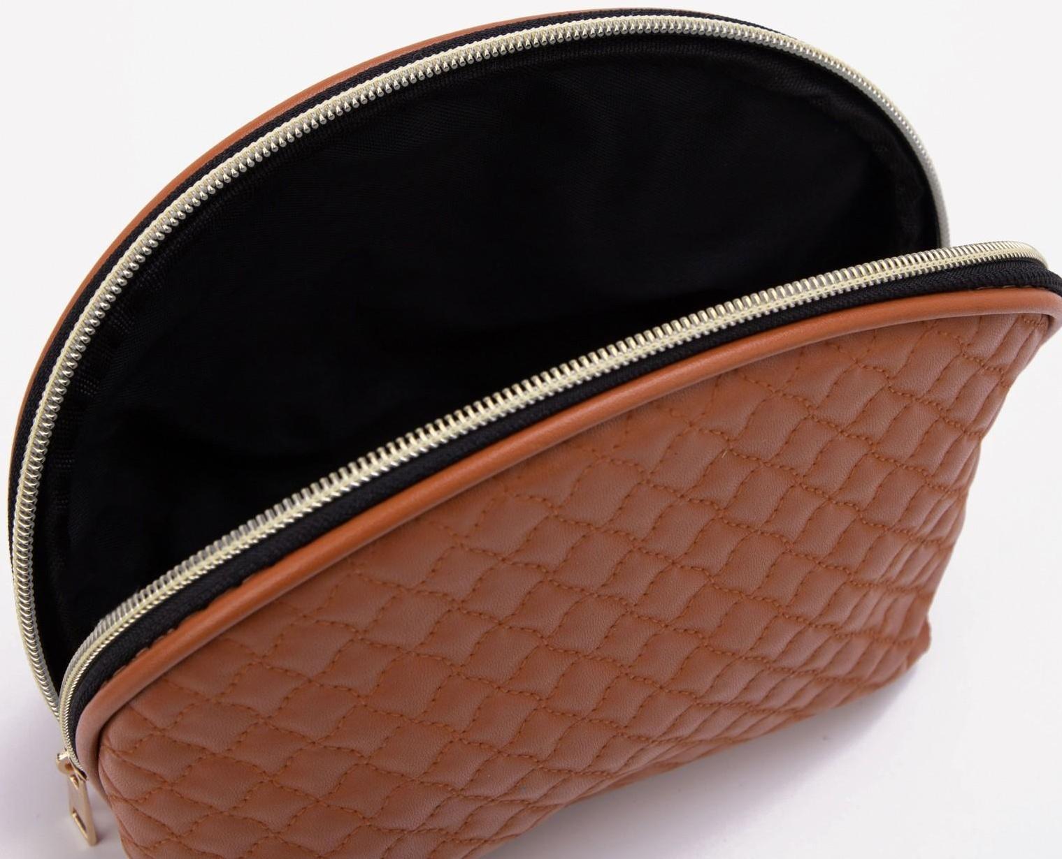 Косметичка на молнии, цвет коричневый