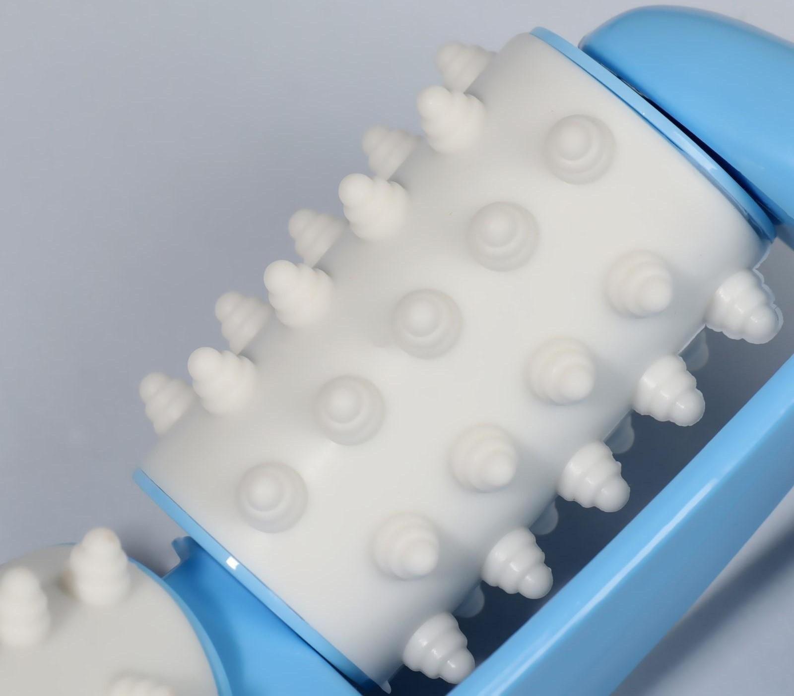 Массажёр «Роллер», с шипами, универсальный, 14 × 10 × 5 см, цвет МИКС