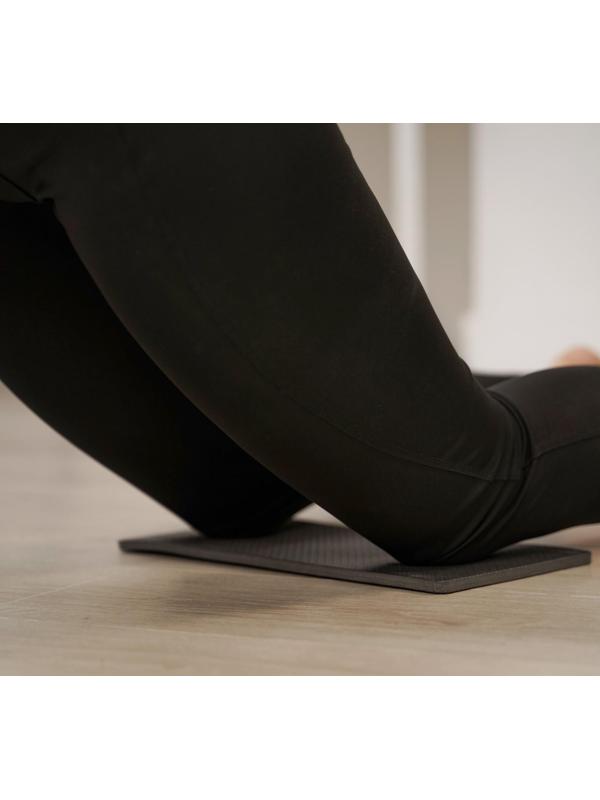 Ролик для пресса 38 х 17 х 17 см, цвет розовый