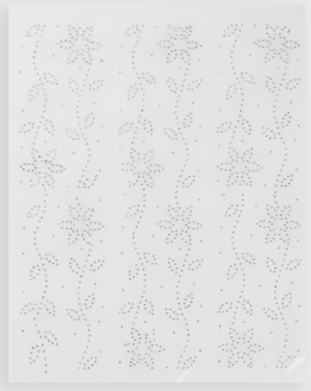 Термоаппликация из страз «Узор», 15,6 × 5 см, 12 шт на листе, цвет белый