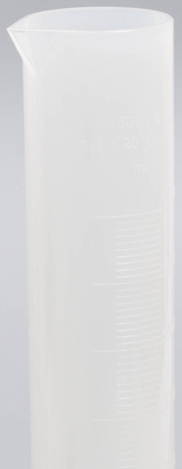 Цилиндр 500 мл с носиком (объемная шкала)