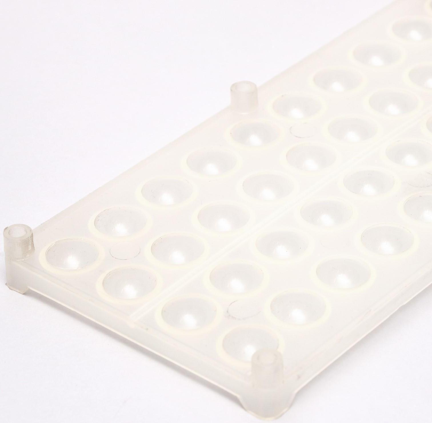 Планшетка для капельных реакций 40 ячеек ПЭ