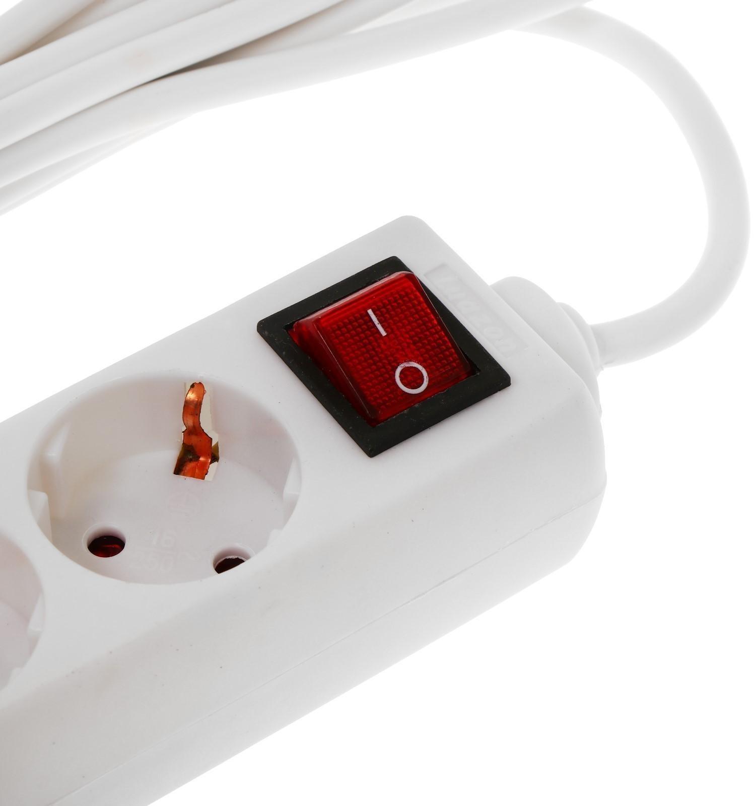 Удлинитель Luazon Lighting, 4 розетки, 7 м, 6 А, 1300 Вт, 3х0.75 мм2, с з/к, с выкл., Б