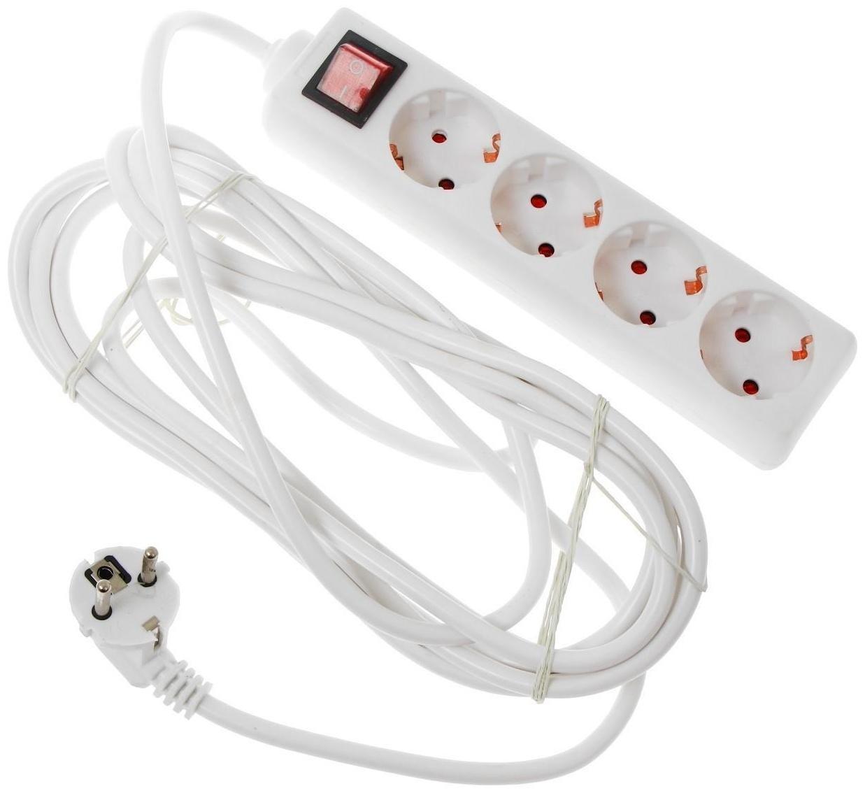 Удлинитель Luazon Lighting, 4 розетки, 5 м, 10 А, 2200 Вт, 3х1.5 мм2, с з/к, с выкл., Б