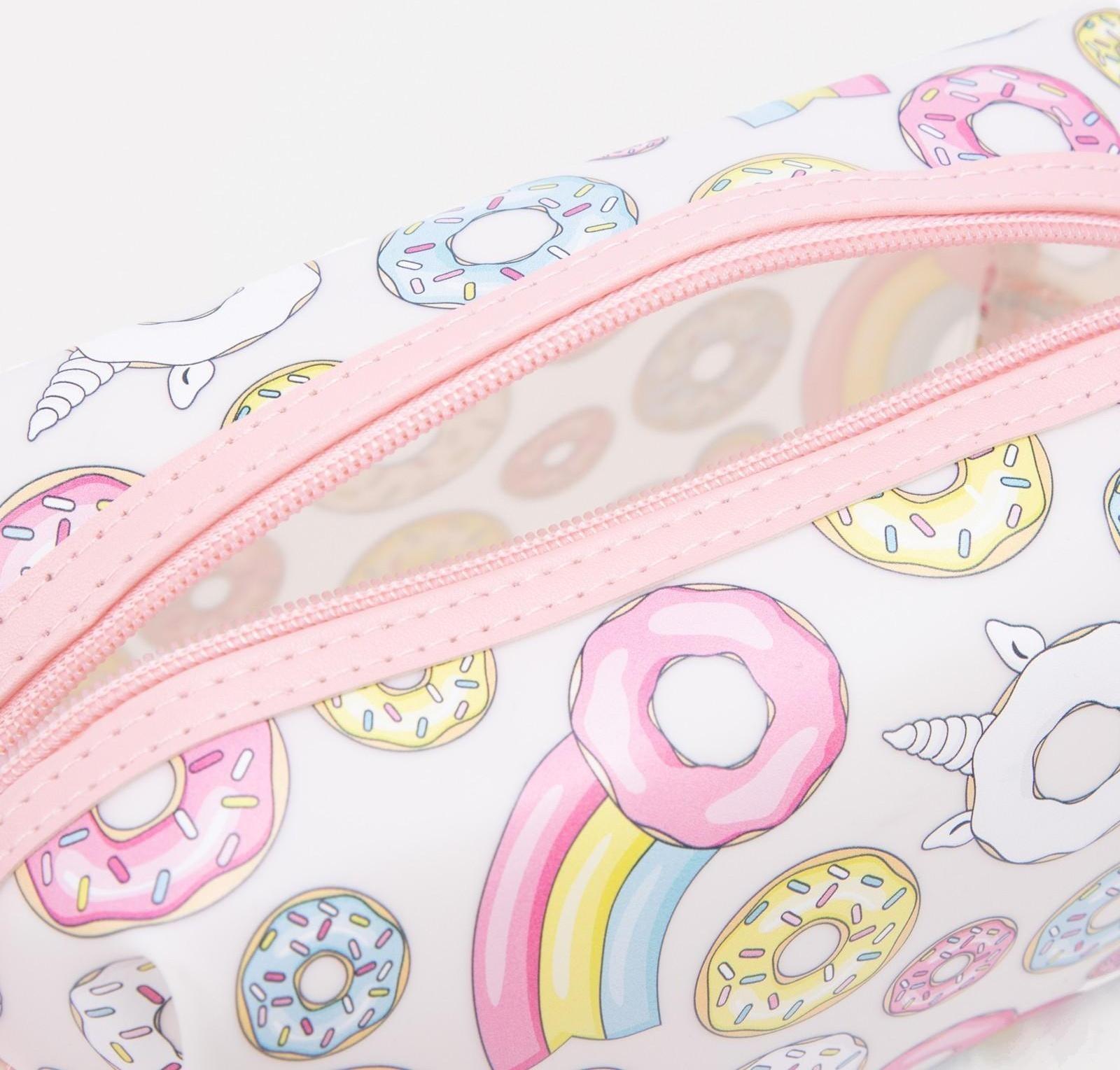 Косметичка на молнии, цвет белый