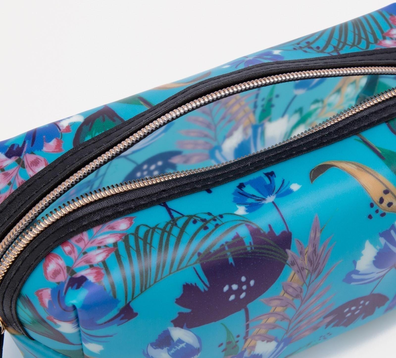 Косметичка на молнии, цвет синий