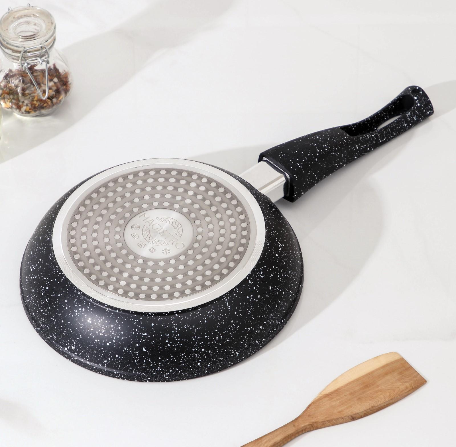 Сковорода кованая Magistro Dark, d=20 см, съёмная ручка soft-touch, антипригарное покрытие, индукция, цвет чёрный