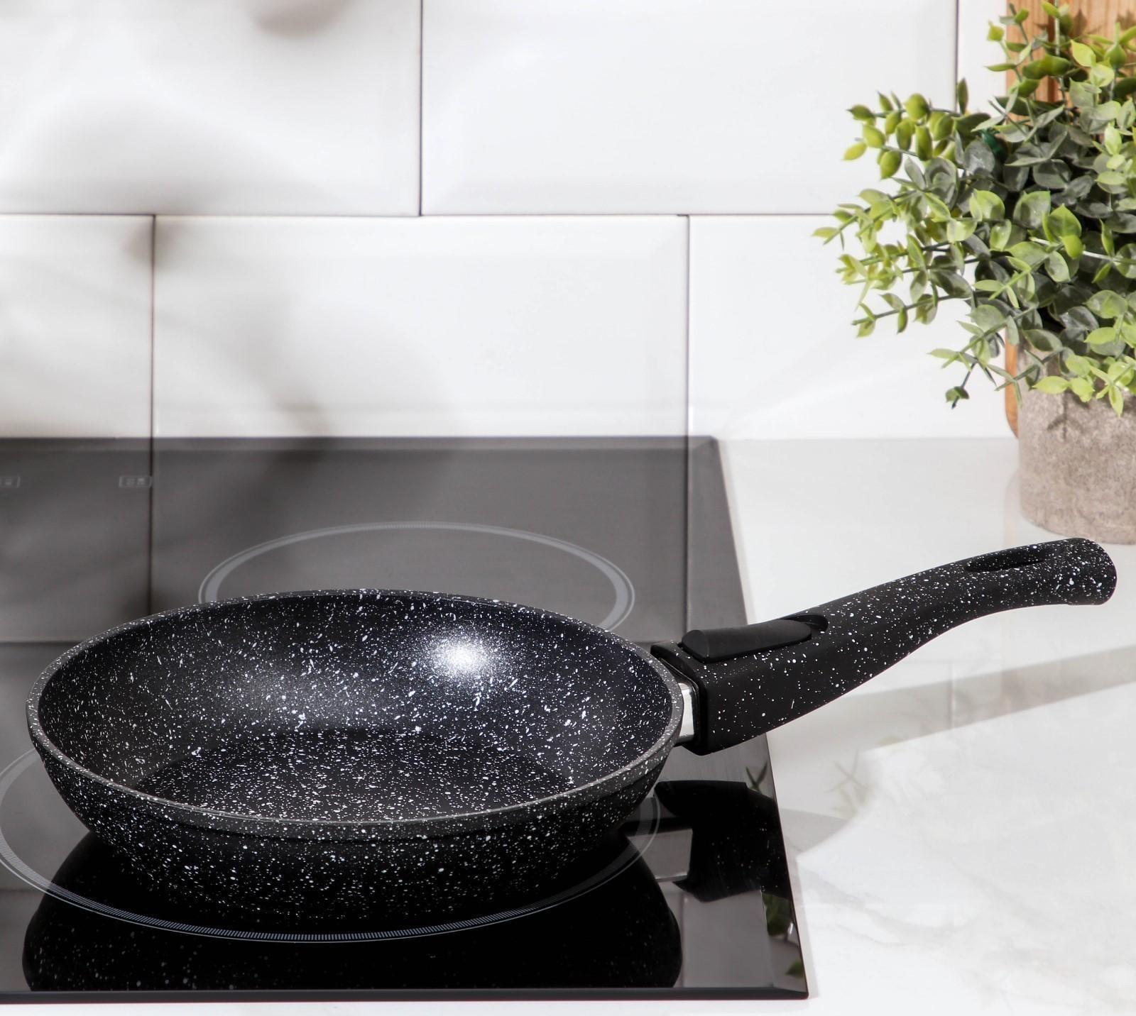 Сковорода кованая Magistro Dark, d=20 см, съёмная ручка soft-touch, антипригарное покрытие, индукция, цвет чёрный