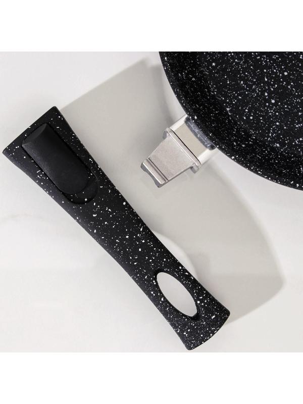 Сковорода кованая Magistro Dark, d=20 см, съёмная ручка soft-touch, антипригарное покрытие, индукция, цвет чёрный