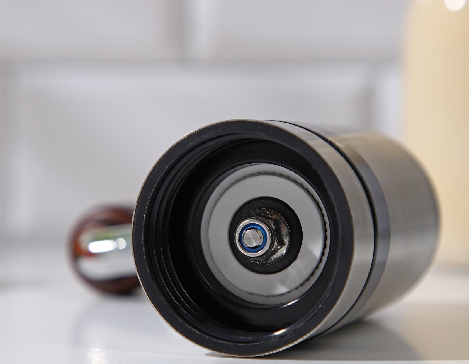 Кофемолка механическая Magistro Solid, керамический механизм, регулировка помола