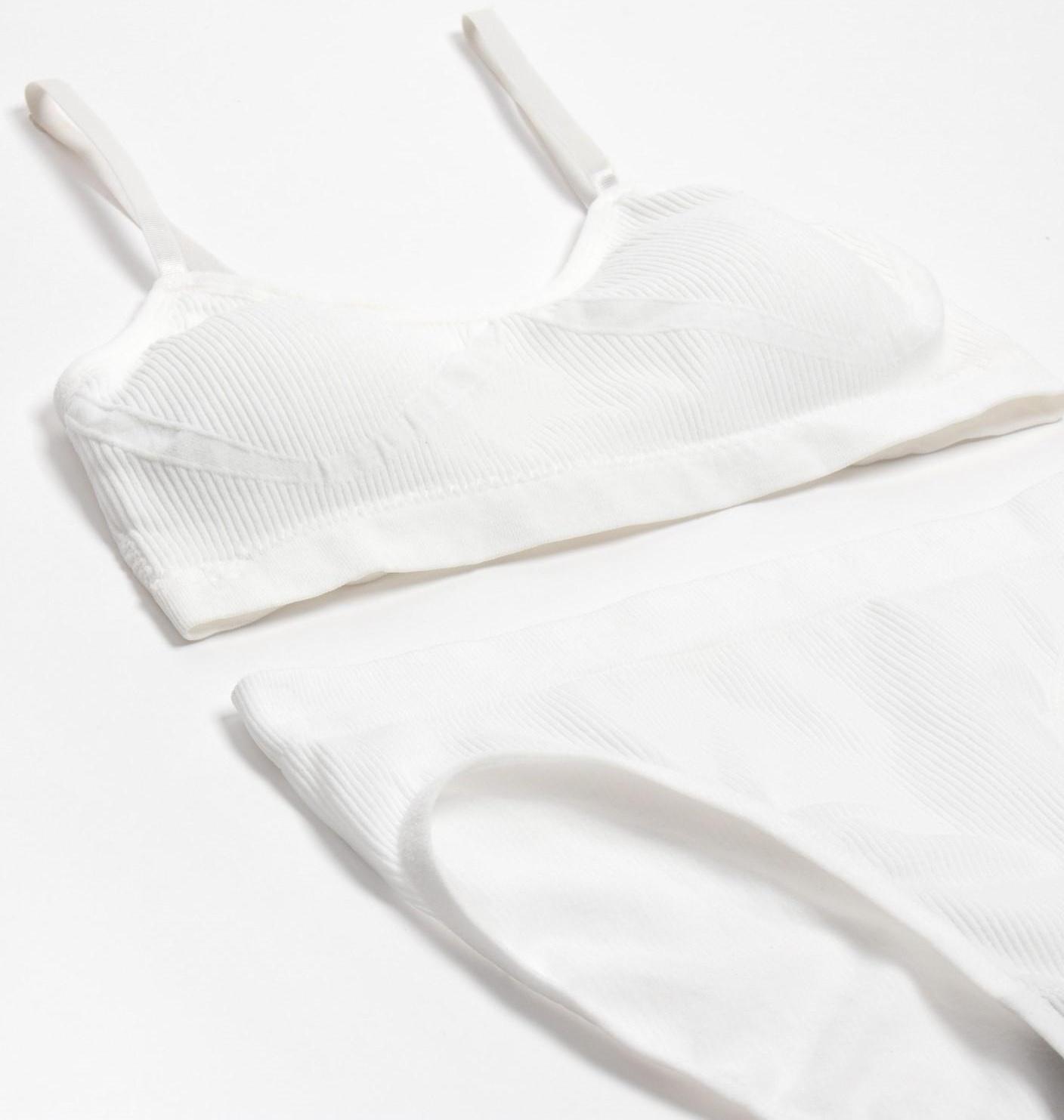 Комплект женский (топ, трусы) цвет белый, размер 42-44