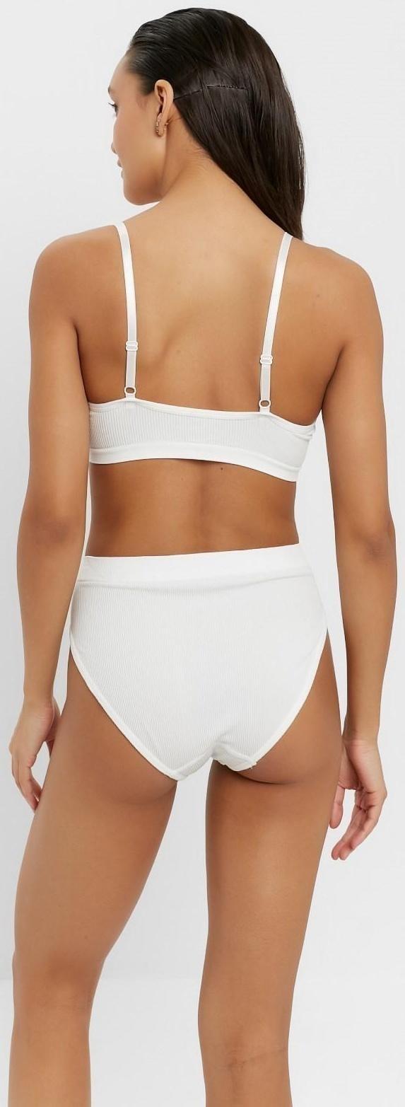 Комплект женский (топ, трусы) цвет белый, размер 42-44