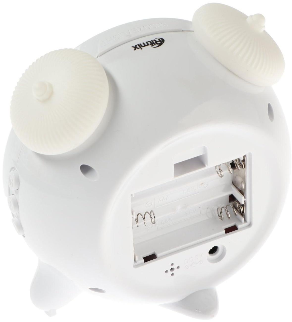 Часы-будильник RITMIX CAT-057, календарь, подсветка, 3хААА, белые