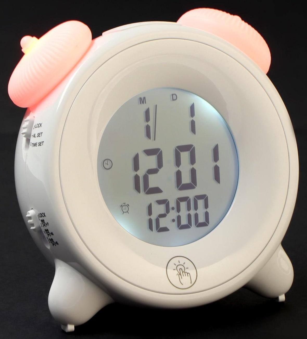 Часы-будильник RITMIX CAT-057, календарь, подсветка, 3хААА, белые