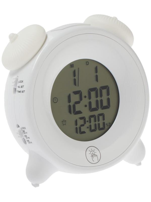 Часы-будильник RITMIX CAT-057, календарь, подсветка, 3хААА, белые