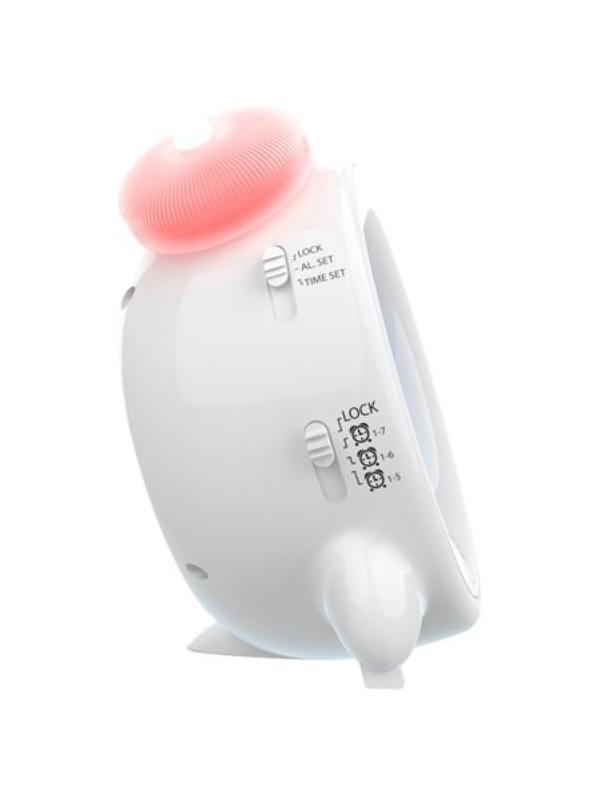 Часы-будильник RITMIX CAT-057, календарь, подсветка, 3хААА, белые