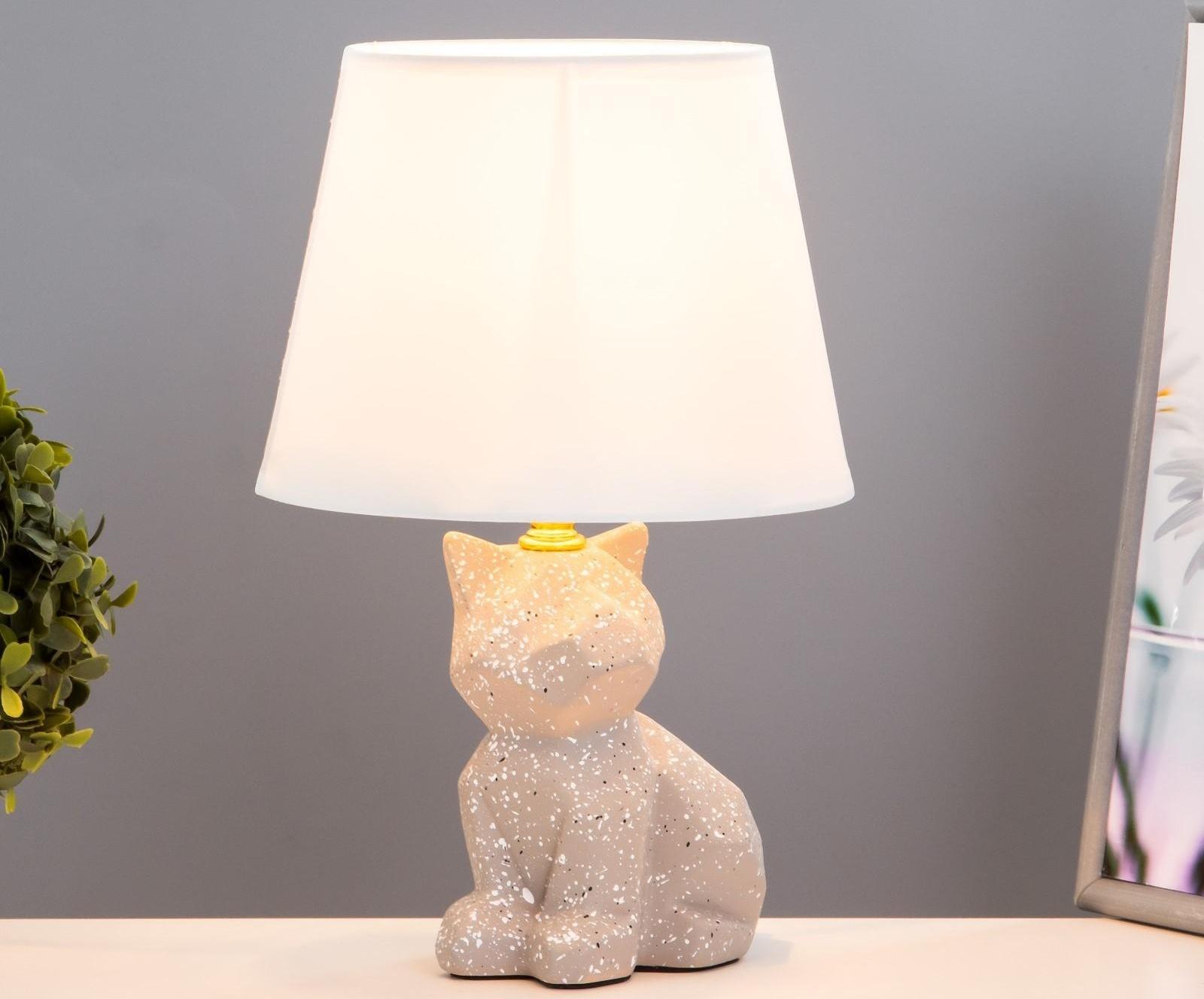 Настольная лампа 