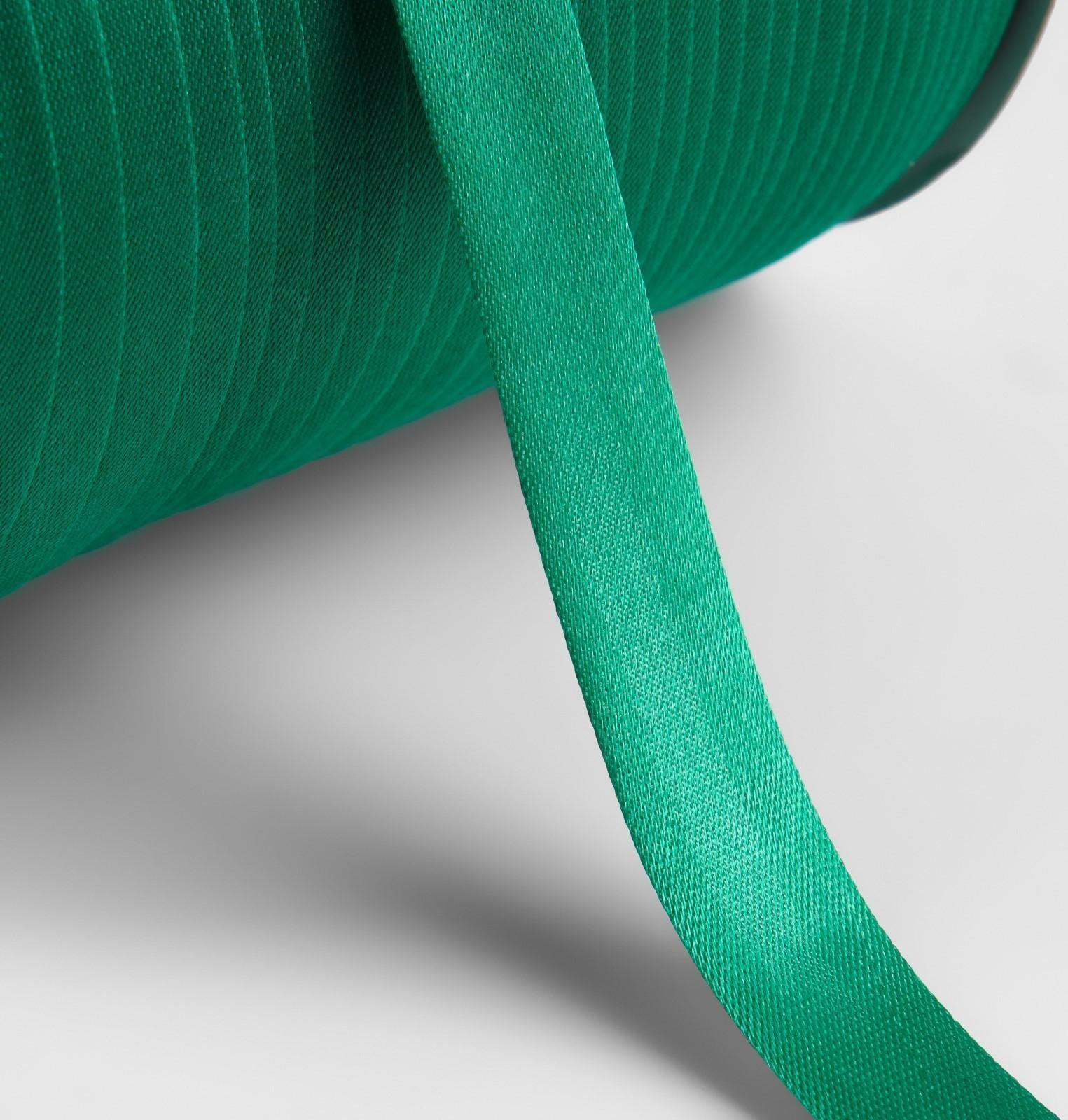 Косая бейка, 15 мм × 132 м, цвет зелёный F242