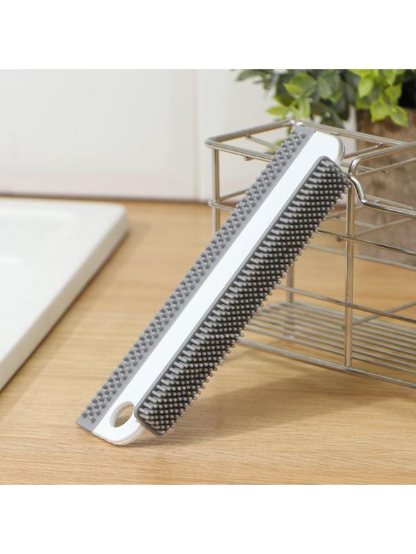 Щётка-скребок универсальная Raccoon, 16×4,5×2 см