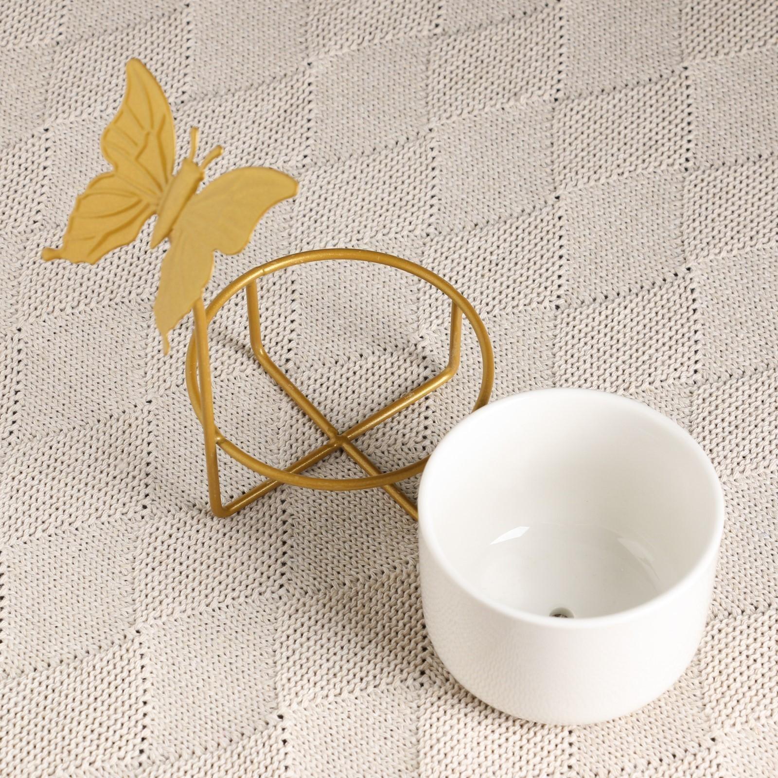 Горшок на подставке 