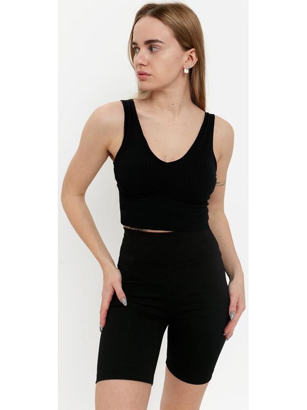 Топ женский, цвет чёрный, размер 42-46