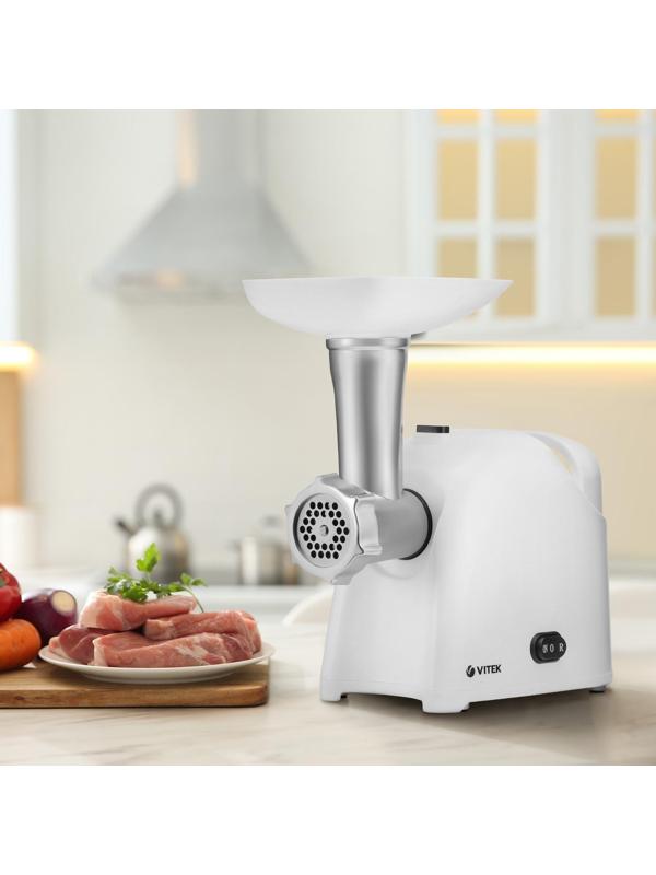 Мясорубка Vitek VT-3625, 1800 Вт, 1.8 кг/мин, реверс, белая