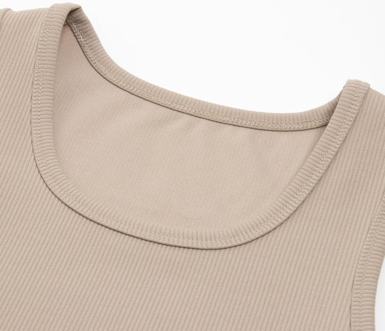 Топ спортивный женский MINAKU цвет бежевый, р-р 48