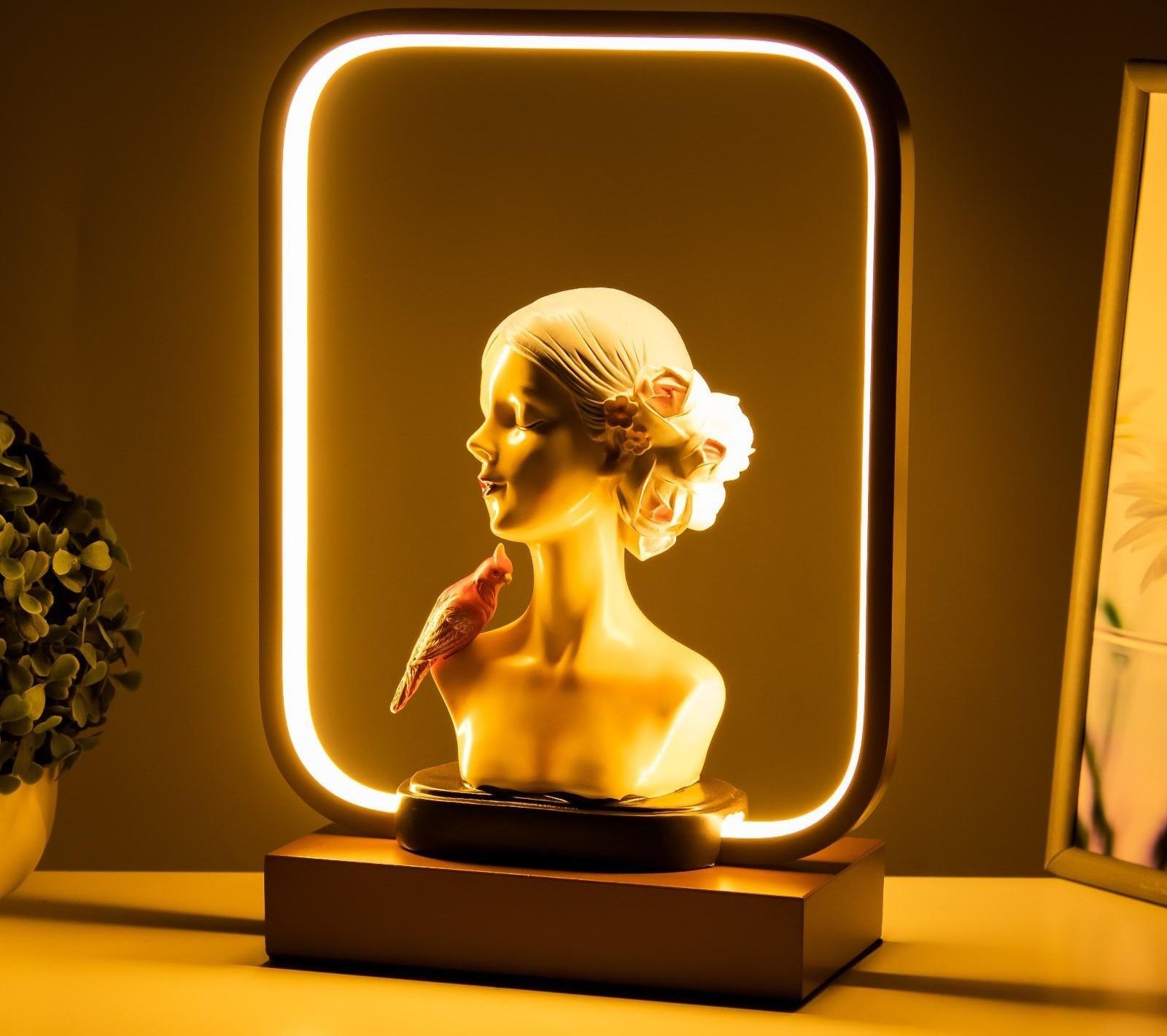 Настольная лампа 