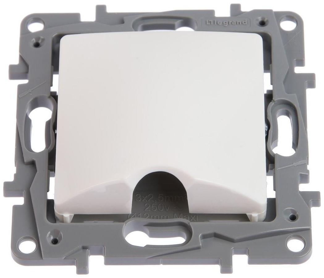 Вывод кабеля Legrand Etika, IP22, Белый