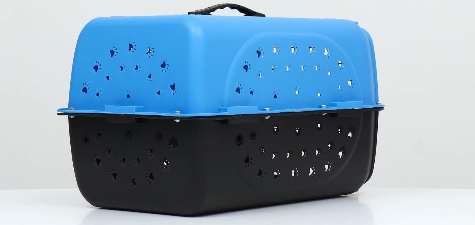 Переноска пластиковая с металлической дверью 47 х 30 х 35 см, вес до 12 кг, голубая