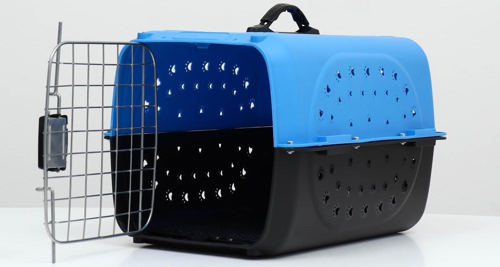 Переноска пластиковая с металлической дверью 47 х 30 х 35 см, вес до 12 кг, голубая