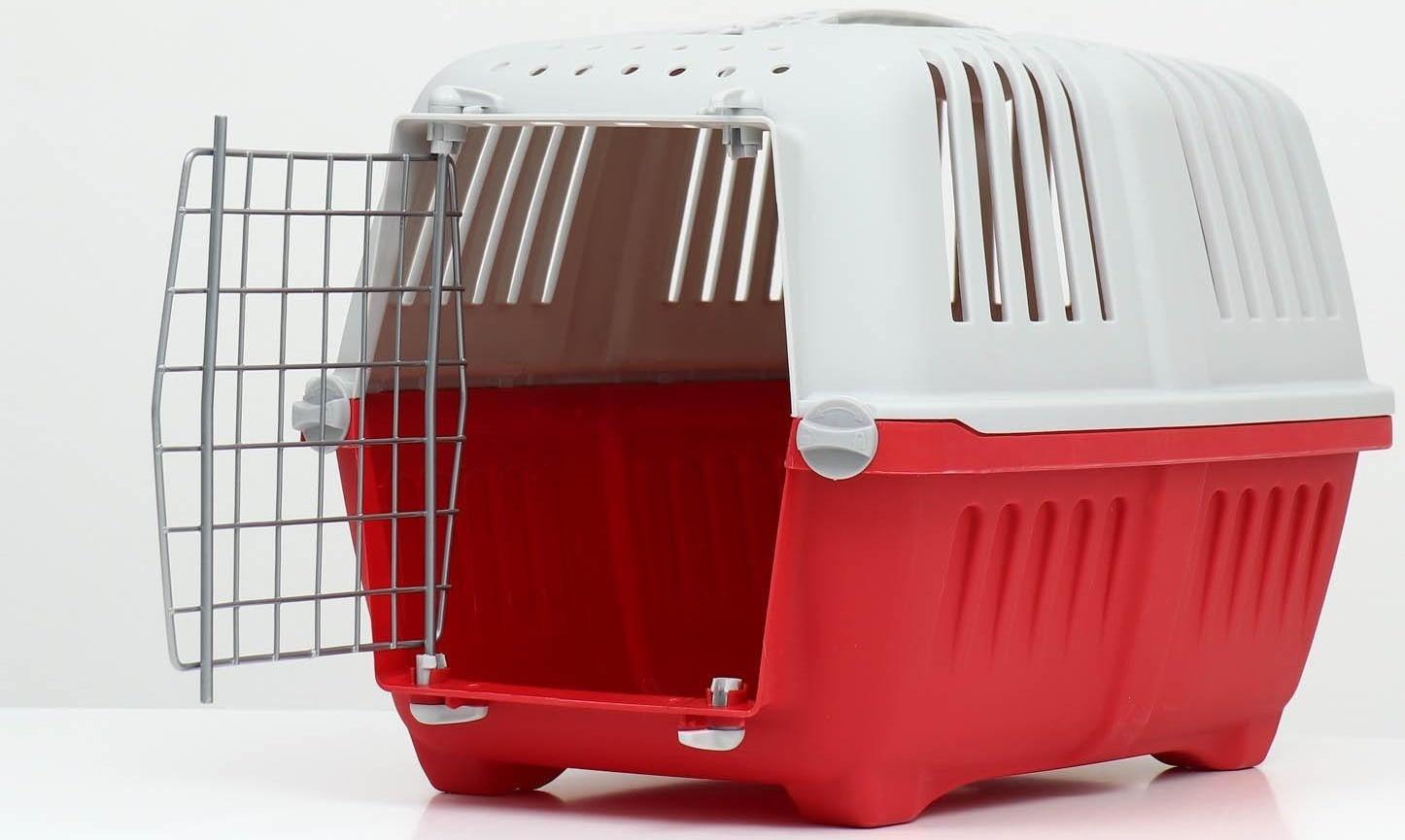Переноска пластиковая 47 х 30 х 35 см, вес до 9 кг, красная