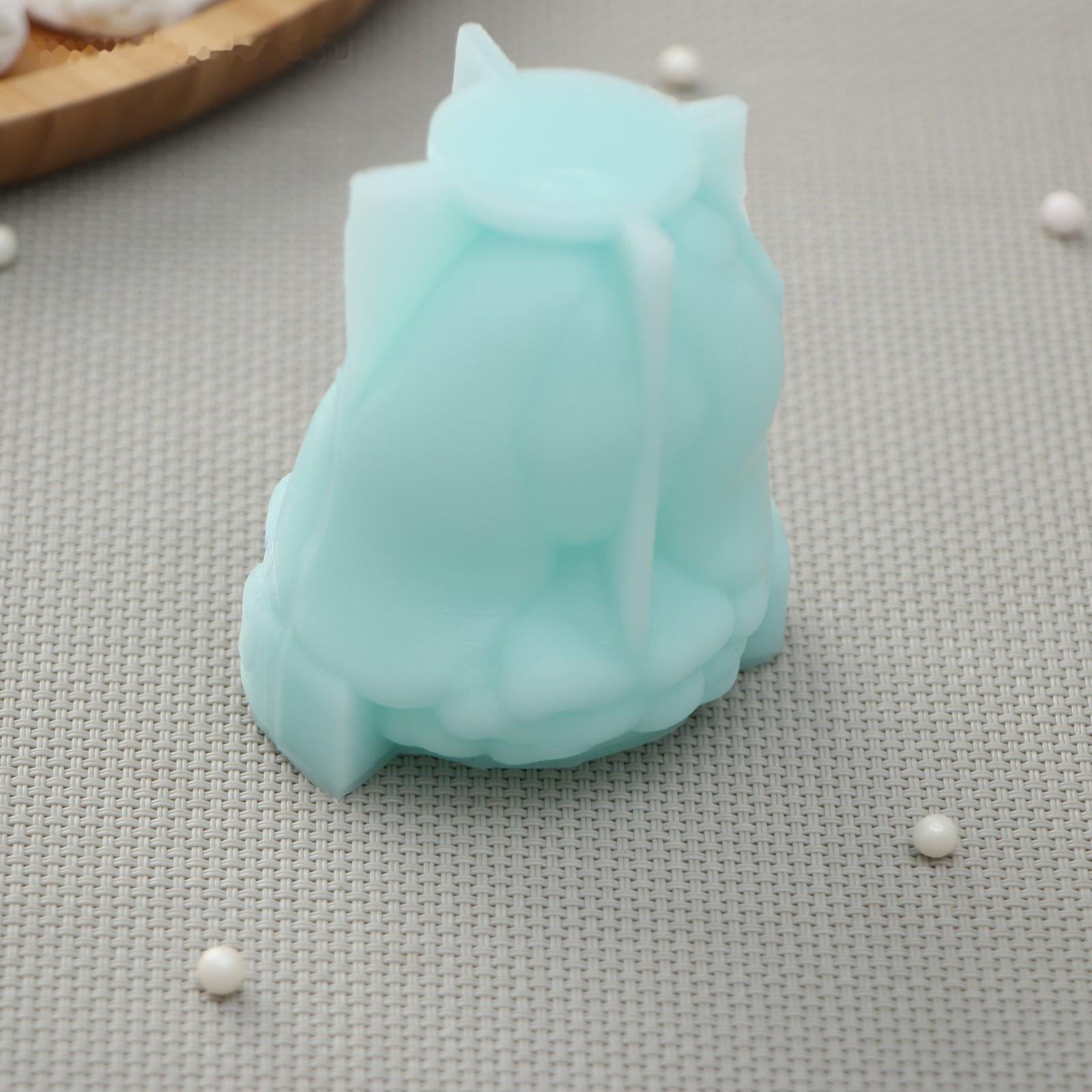 Силиконовая форма «Зайка в платье», 5,5×4,8×6,7 см, цвет бирюзовый