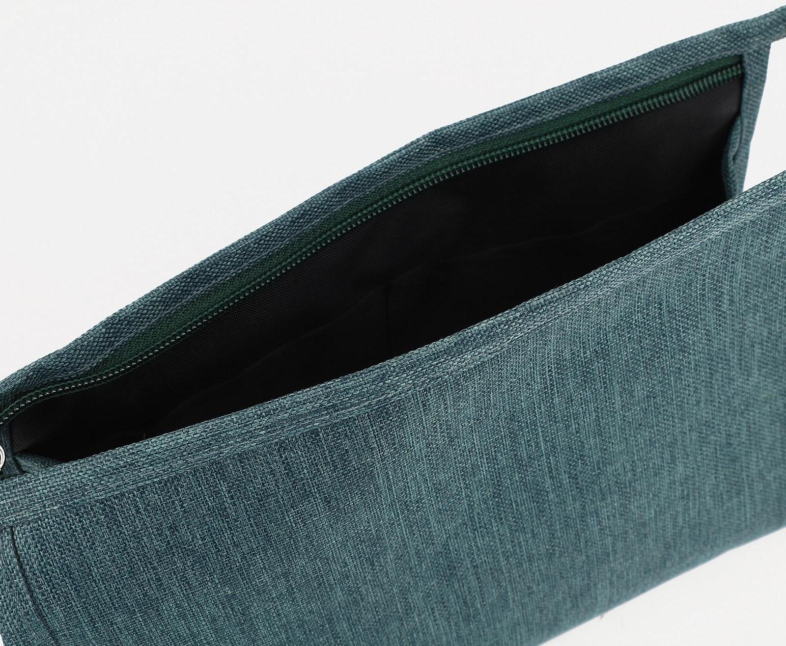 Косметичка на молнии, цвет зелёный