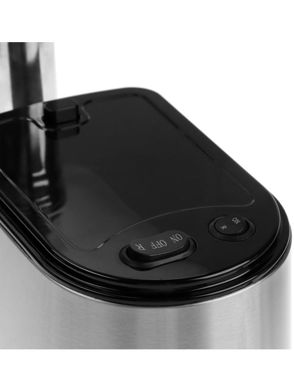 Мясорубка Endever Sigma 55, 2000 Вт, 2.7 кг/мин, реверс, чёрно-серая