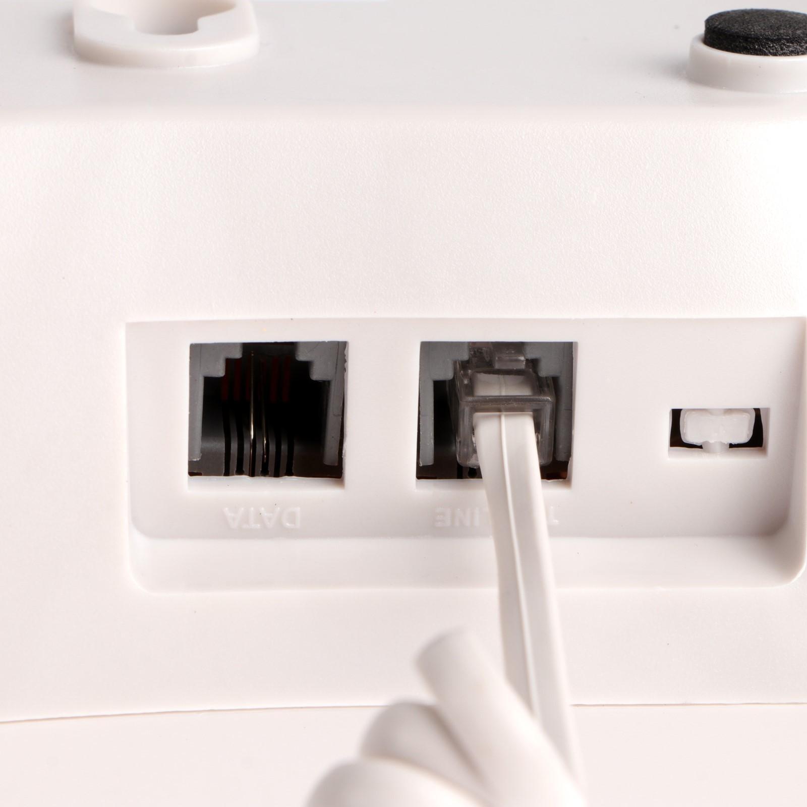 Телефон проводной Maxvi CB-01, SOS, повтор номера, быстрый набор, телефонная книга, белый