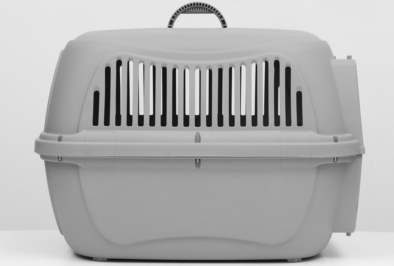 Переноска пластиковая с металлической дверью 65×45×47 см, серая