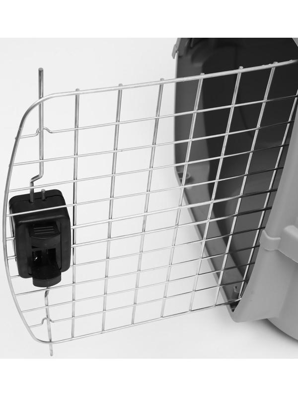 Переноска пластиковая с металлической дверью 65×45×47 см, серая