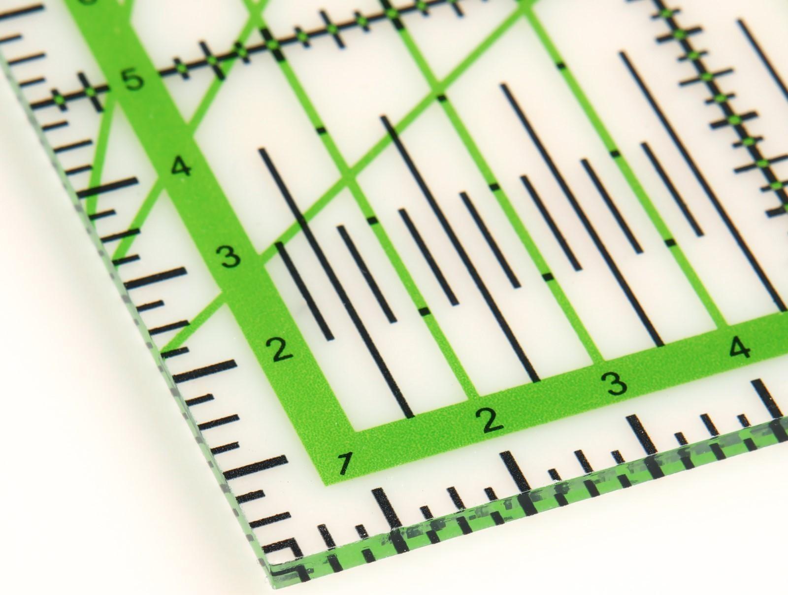 Линейка для квилтинга и пэчворка, 30 × 30 см, цвет прозрачный/зелёный