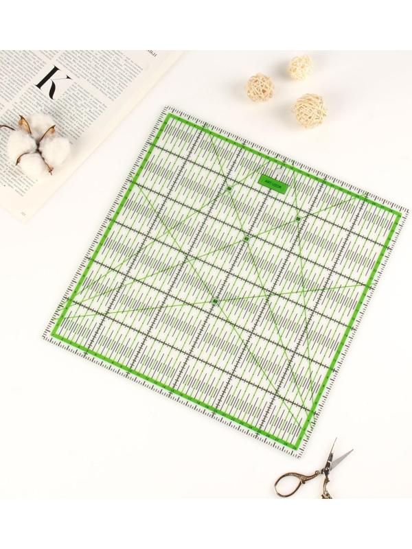Линейка для квилтинга и пэчворка, 30 × 30 см, цвет прозрачный/зелёный
