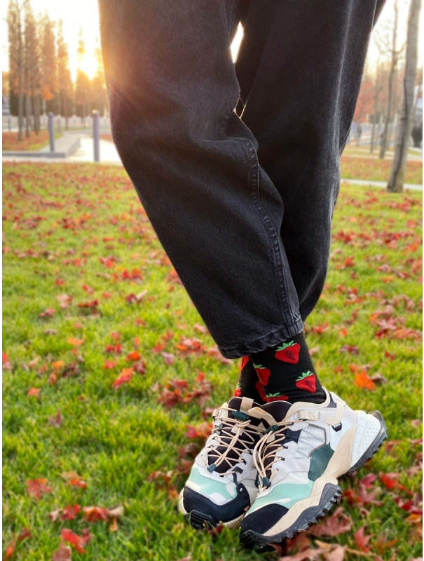 Носки мужские «Клубничка» р. 41-45, черно-красный