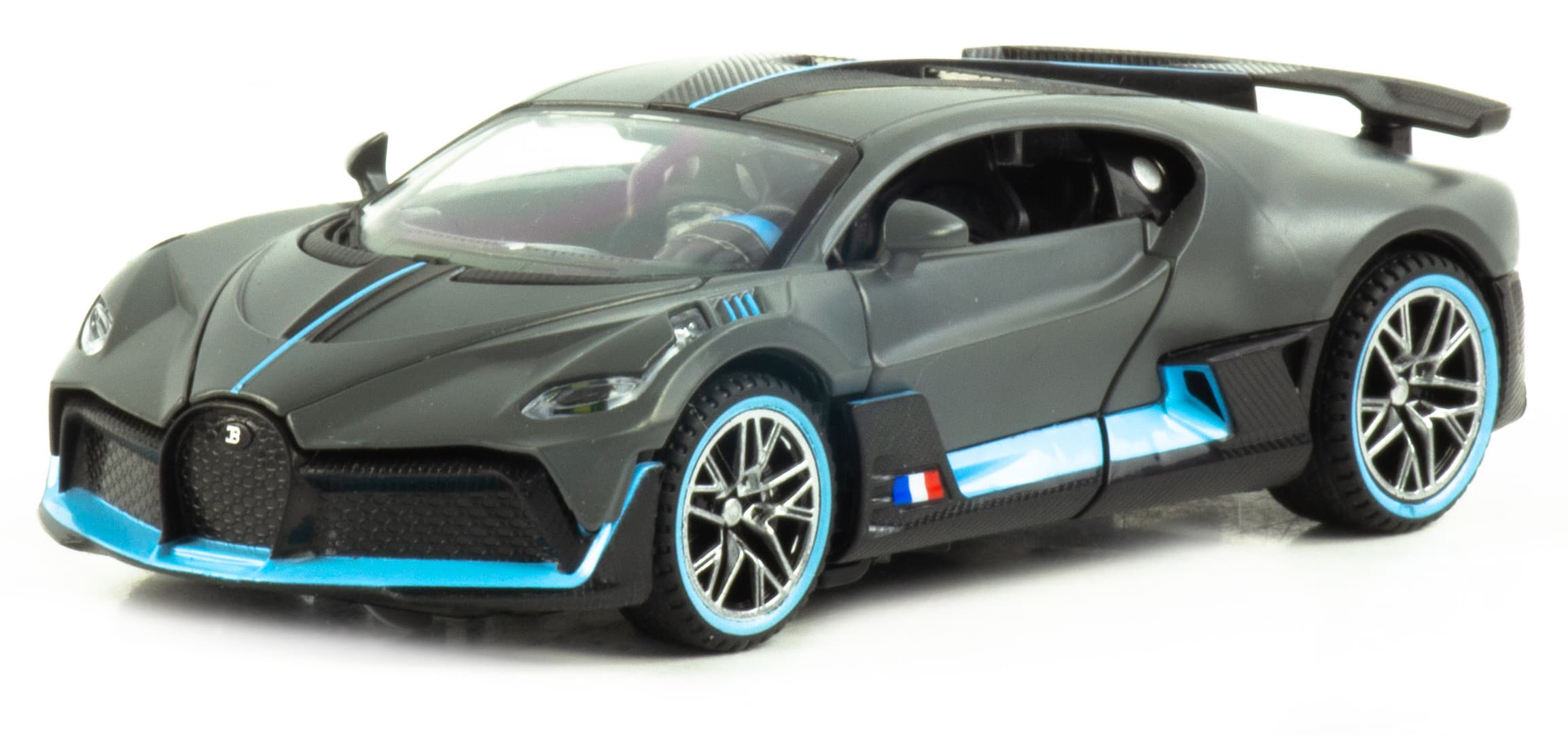 Металлическая машинка Che Zhi 1:32 «Bugatti Divo» CZ48A, 14.5 см., инерционная, свет, звук / Микс