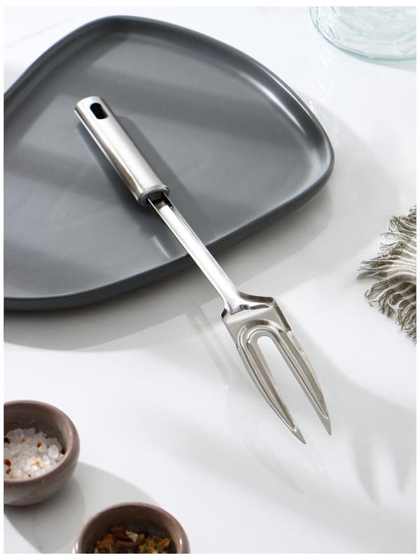 Вилка для мяса из нержавеющей стали Доляна «Стандарт», h=33 cм, цвет серебряный