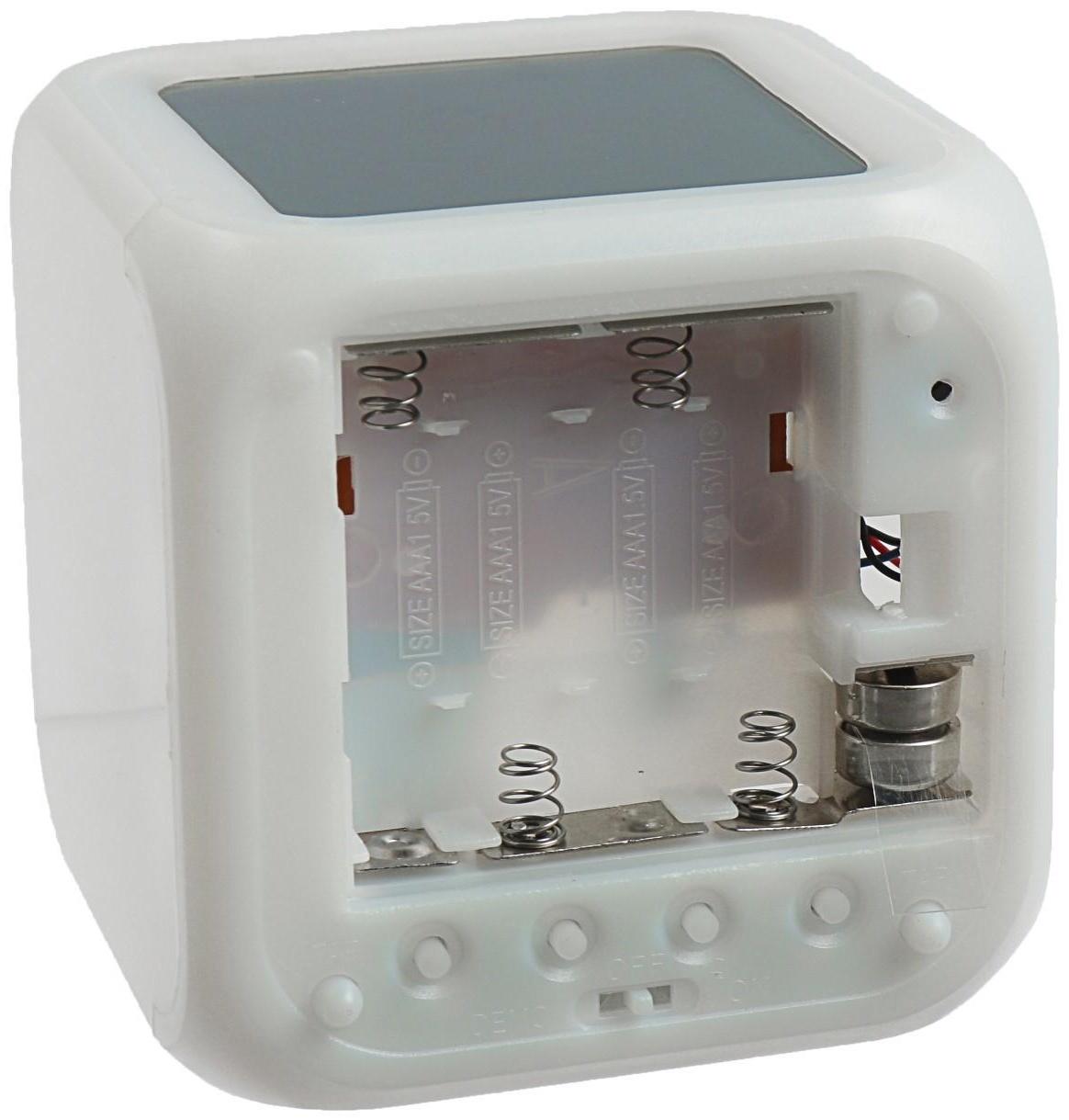 Будильник Luazon LB-03, дата, температура, белый